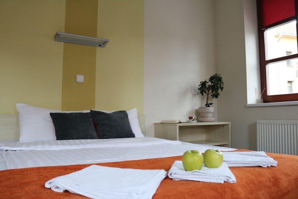 Apple Economy Hotel Kaunas Luaran gambar