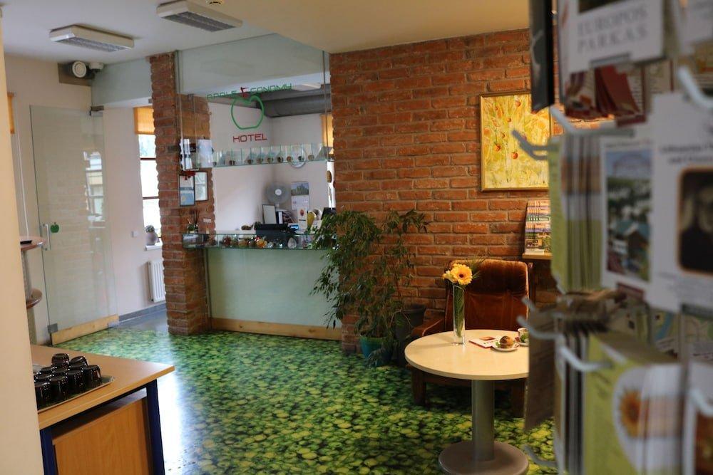 Apple Economy Hotel Kaunas Luaran gambar